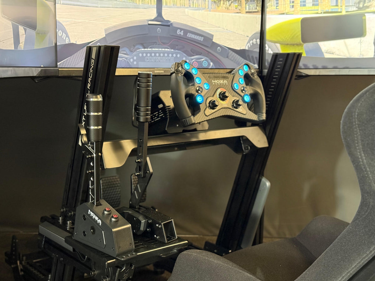 Enduro Advanced Triple-Screen Racing Simulator