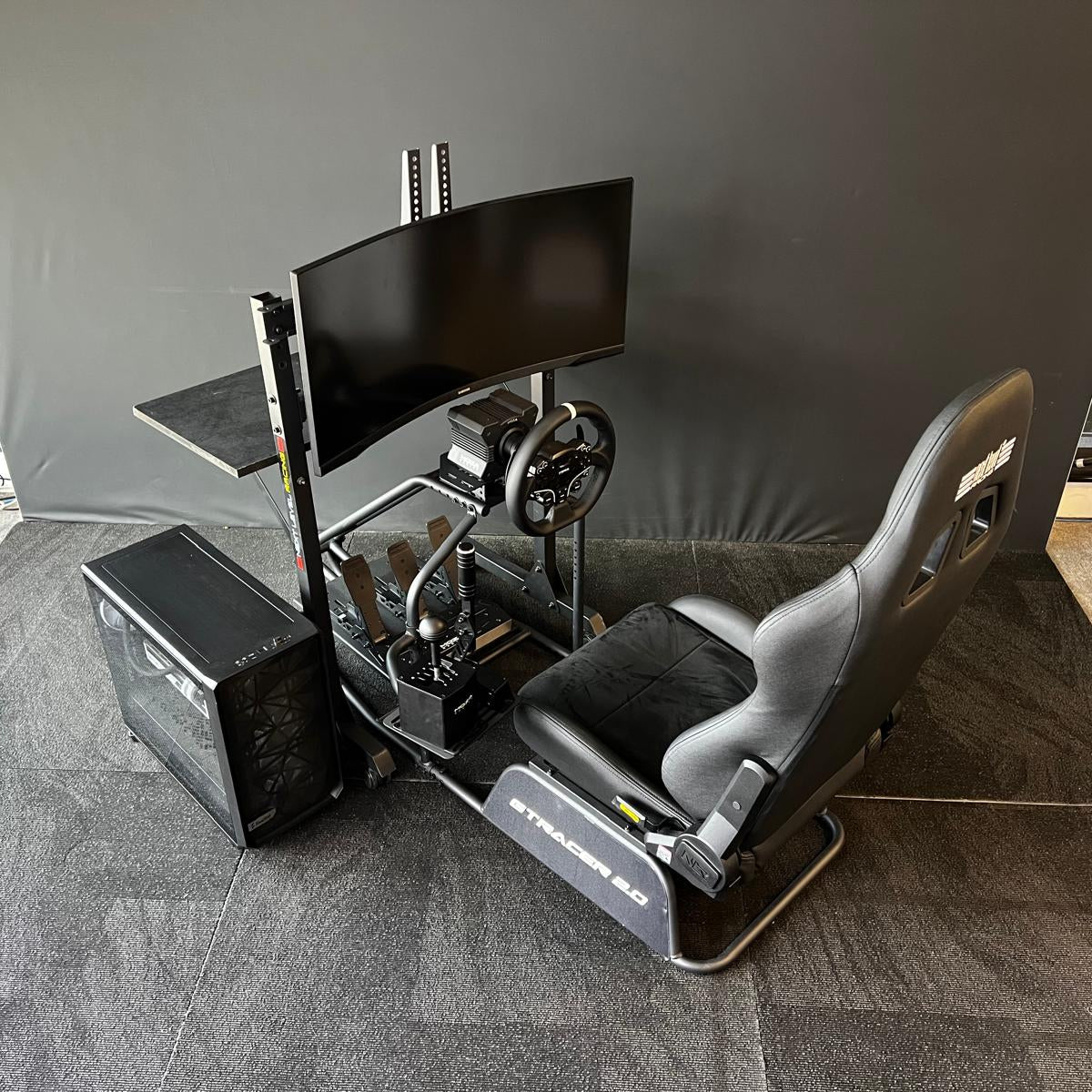 Vortex simulator cockpit and monitor